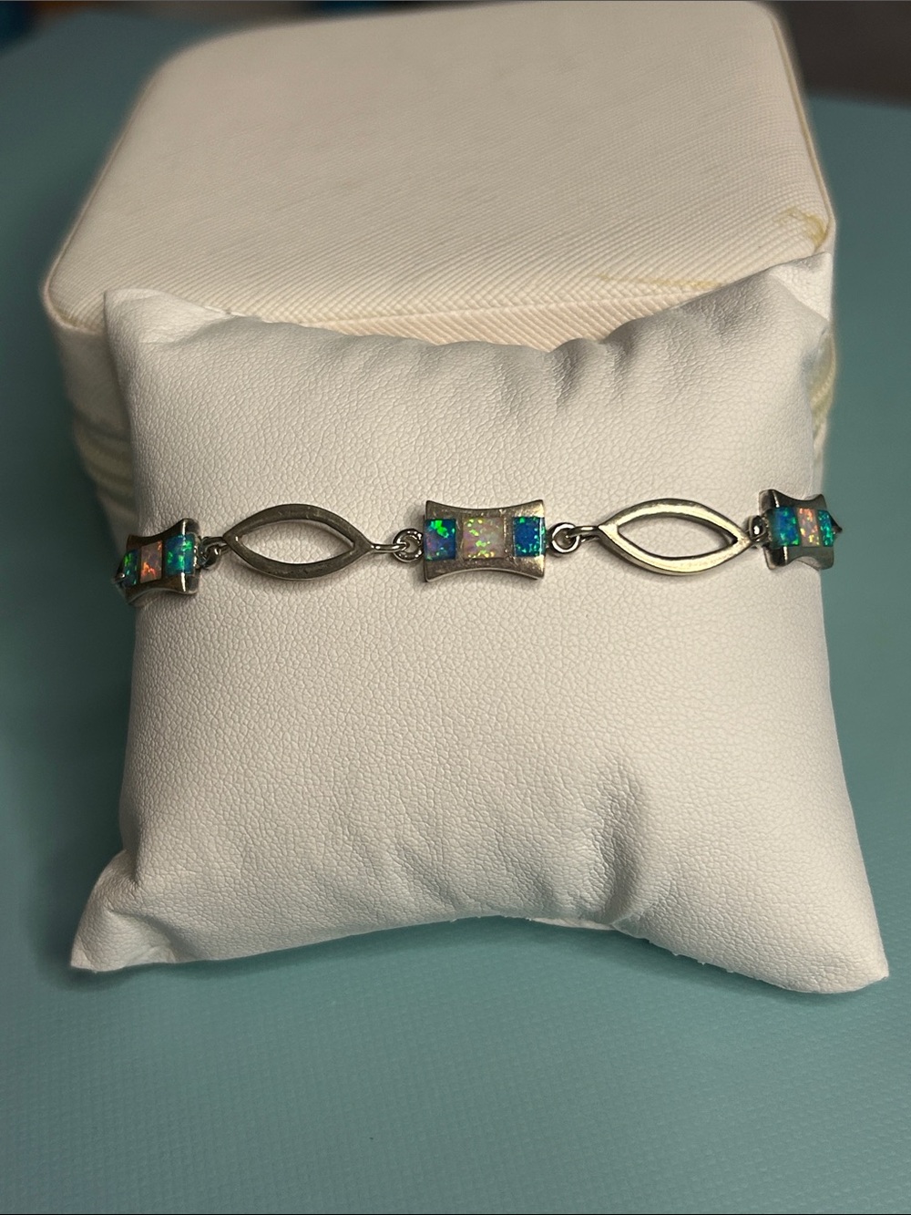 925 Sterling Silver Green/Blue/White Opal Inlay Bracelet 7” excellent Condition